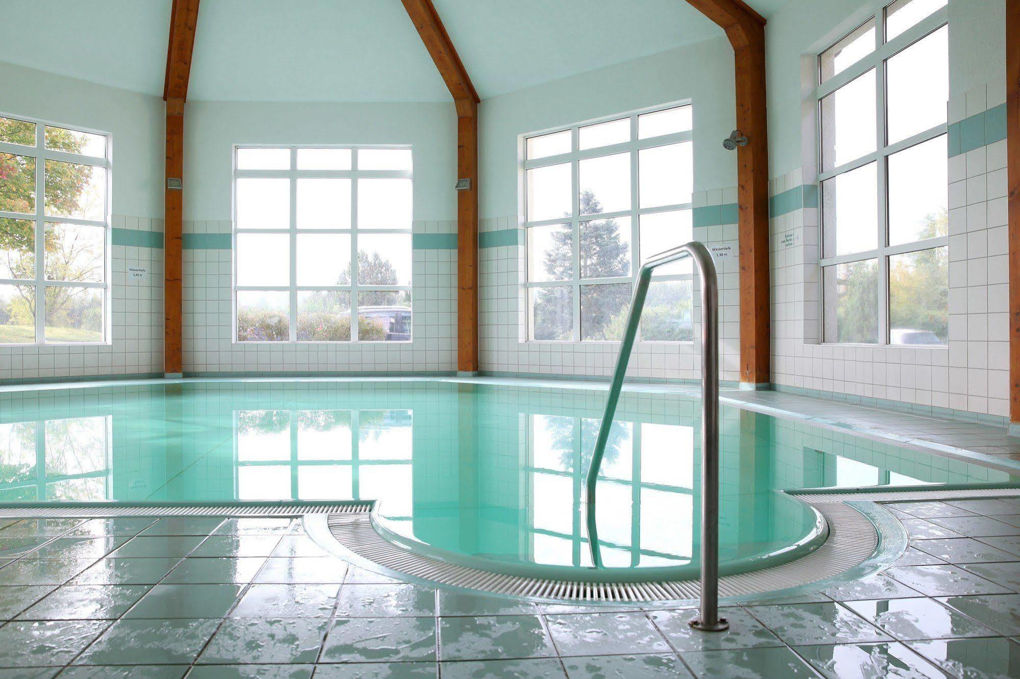Sonnenhotel Feldberg Am See Mit Schwimmbad, Sauna Und Dampfbad Feldberger Seenlandschaft Exterior foto