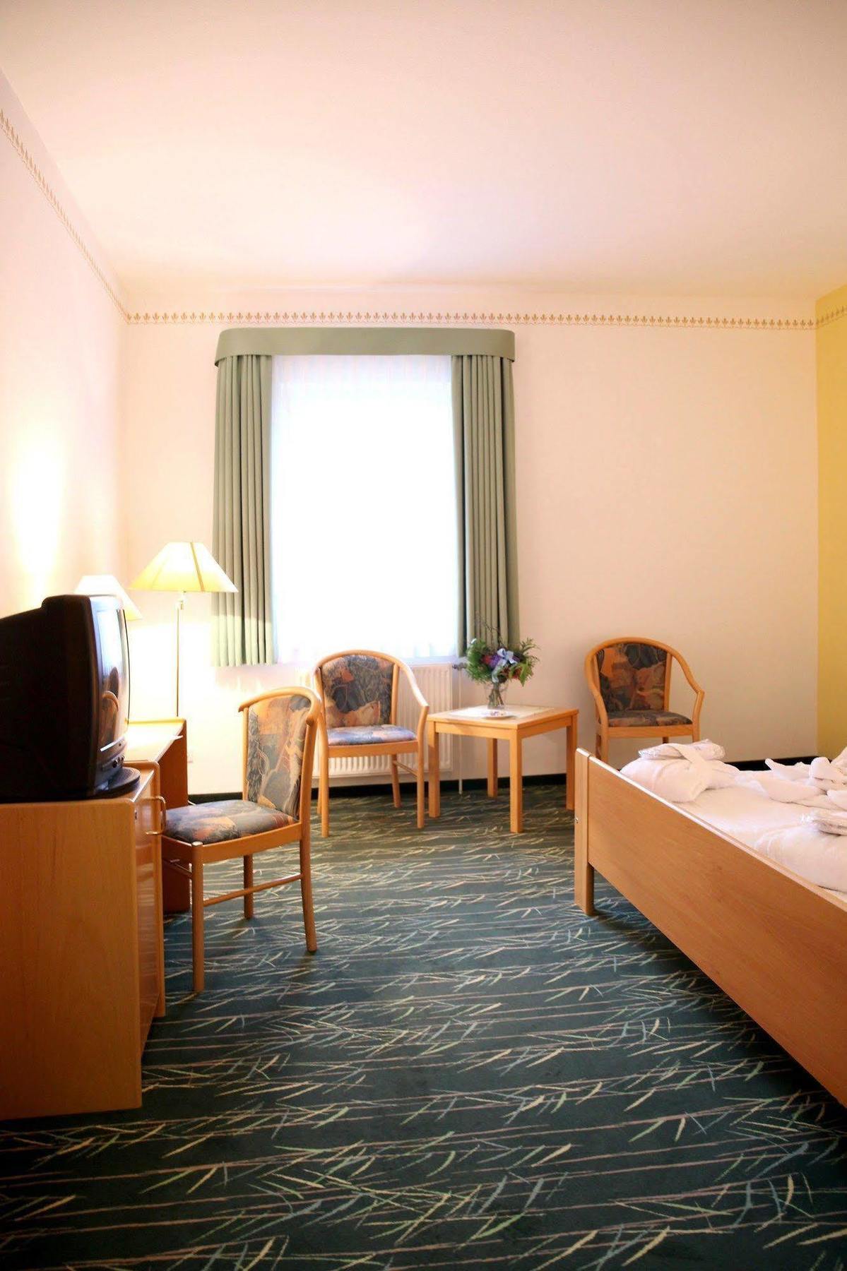 Sonnenhotel Feldberg Am See Mit Schwimmbad, Sauna Und Dampfbad Feldberger Seenlandschaft Exterior foto